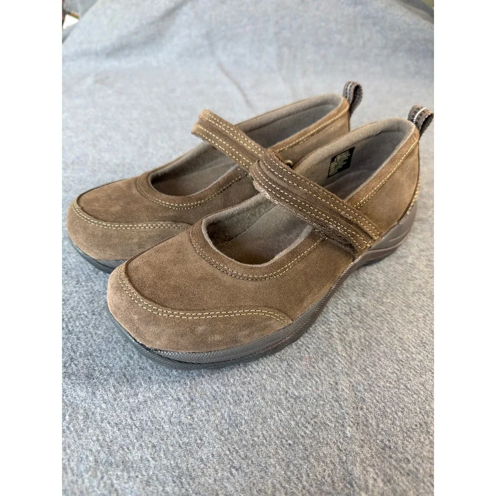 L.L.Bean Mary Jane Shoes Women 8 Brown Suede Hook Loop Comfort 278614